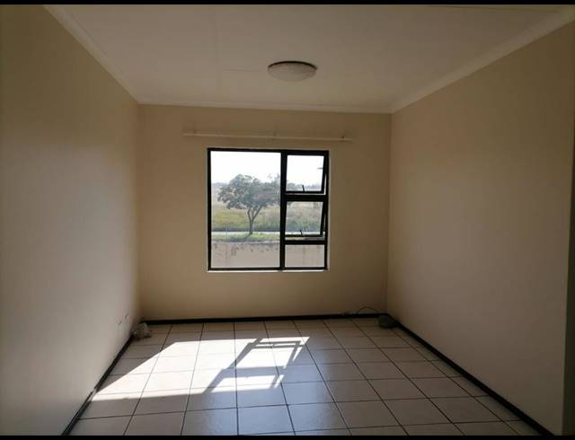2 BEDROOM PROPERTY TO RENT IN PARKRAND